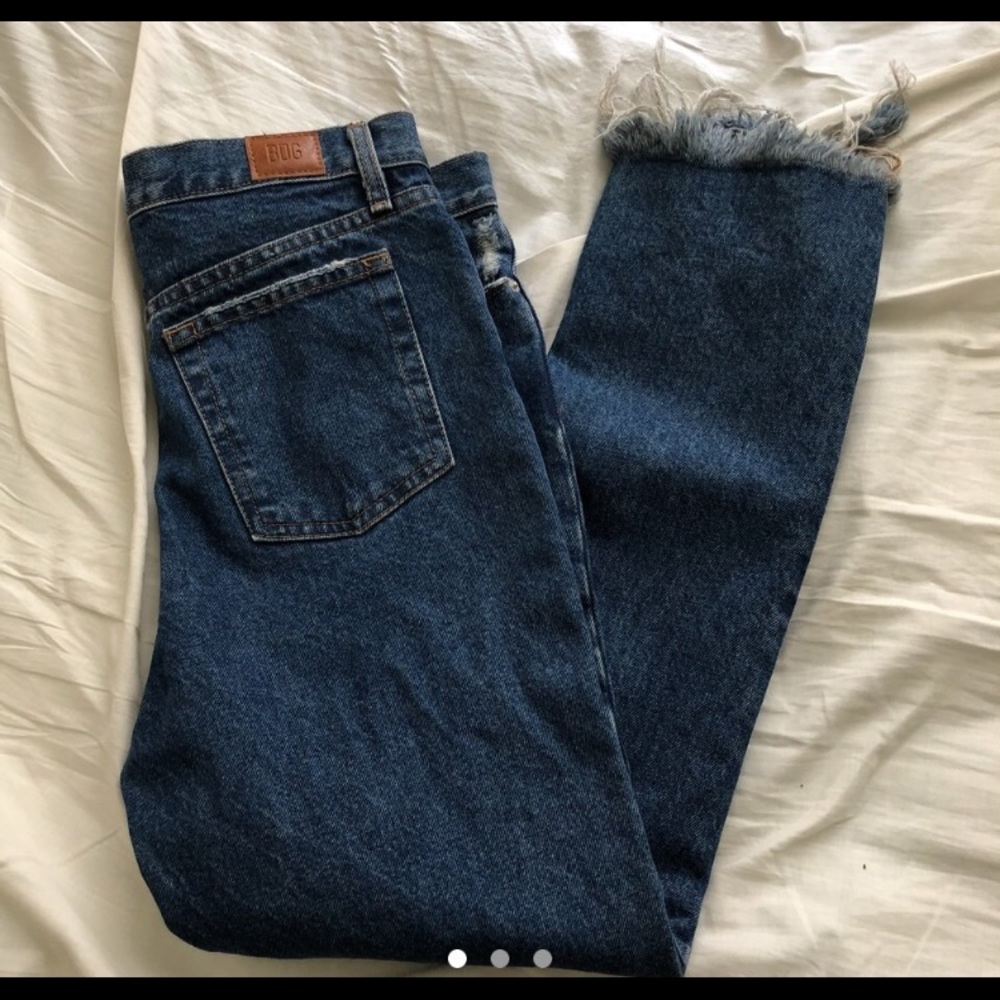 BDG high waisted frayed jeans
